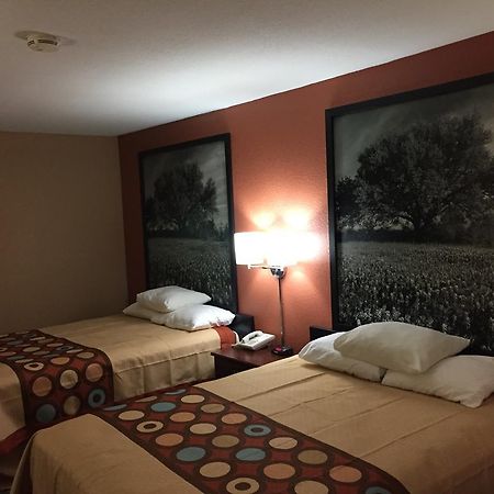 Super 8 By Wyndham Bastrop Tx Motel Luaran gambar