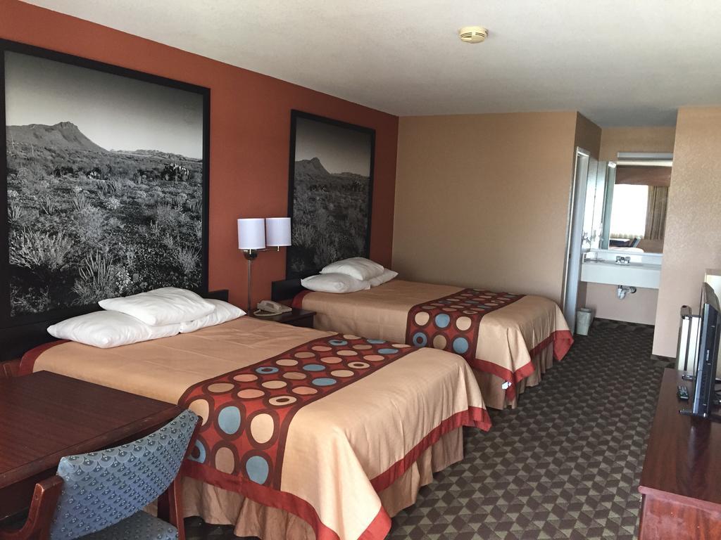 Super 8 By Wyndham Bastrop Tx Motel Luaran gambar