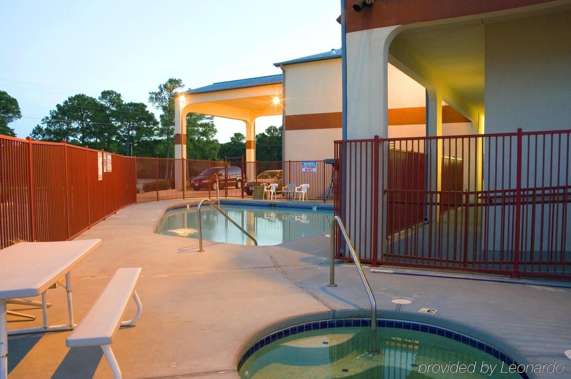 Super 8 By Wyndham Bastrop Tx Motel Luaran gambar